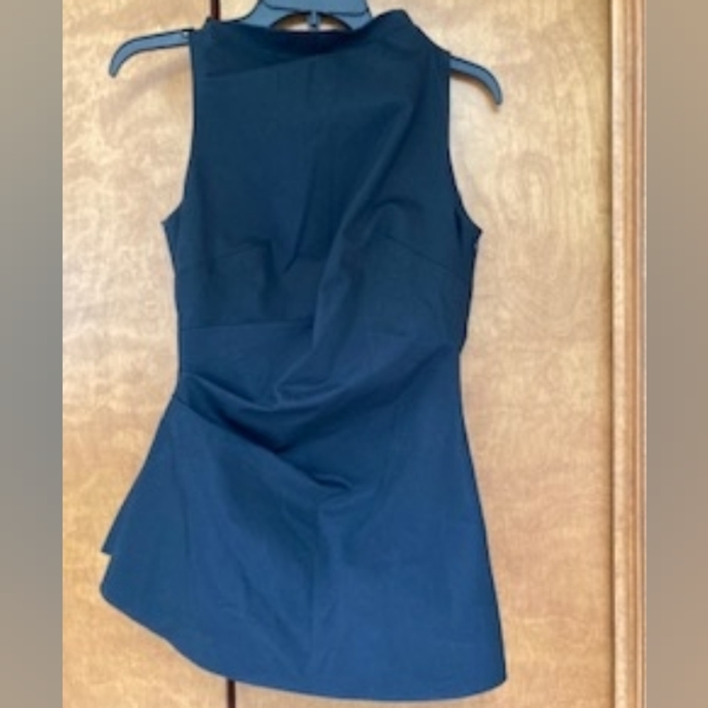 McQueen, 38,Elegant Black Sleeveless Top - Picture 4 of 5